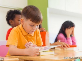 右怎么组词(右组词)