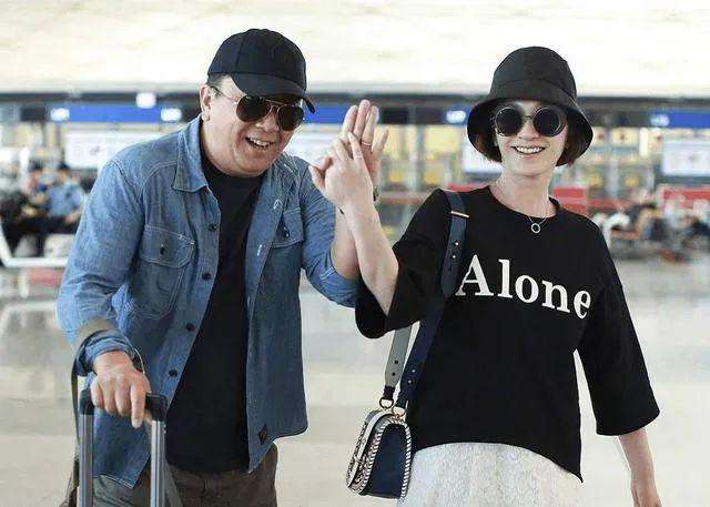 李小冉生宝宝了吗（曾被前任威胁恋爱流产2次）